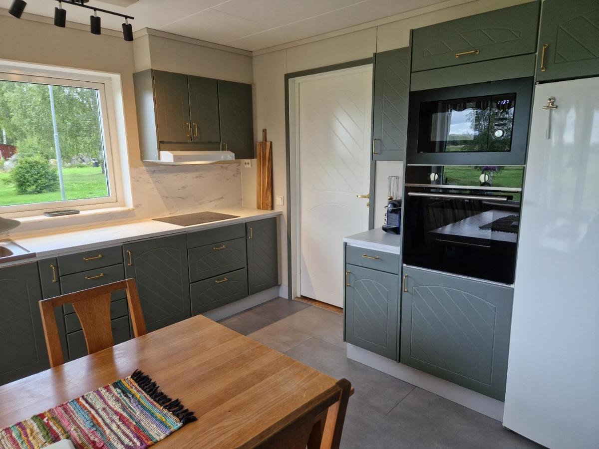 Lantlig Villa Utanfoer Uppsala Alunda Esterno foto